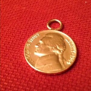A Gold tone American Penny 1 cent pendant.